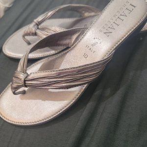 Sandal